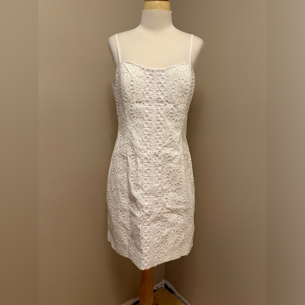 NWT Lilly Pulitzer Shelli Dress Resort White Oversized Pinwheel Eyelet Sz 12 - Picture 3 of 7
